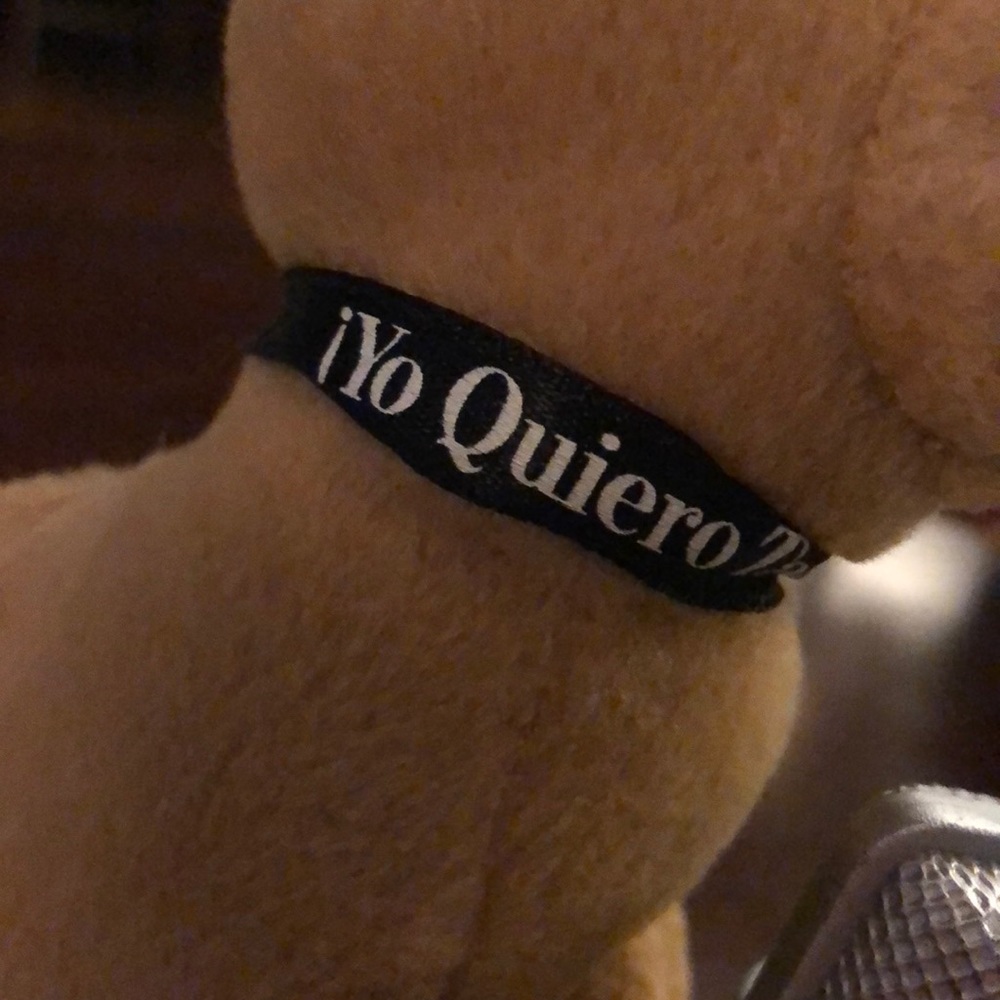 Taco Bell Stuffed Dog - Picture 4 of 6
